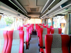 Bus pariwisata jogja 36